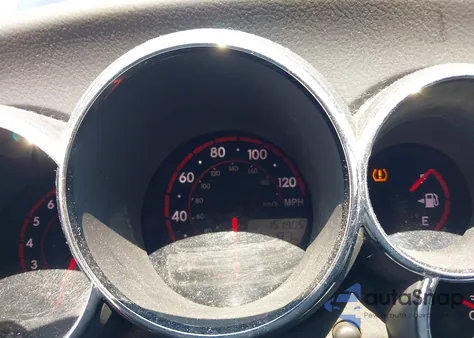 2005 Pontiac Vibe z USA, uszkodzony, nr VIN 5Y2SL63845Z439189